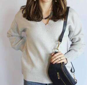 NEW OAT NEW YORK balloon sleeve v-neck sweater in harbour grey